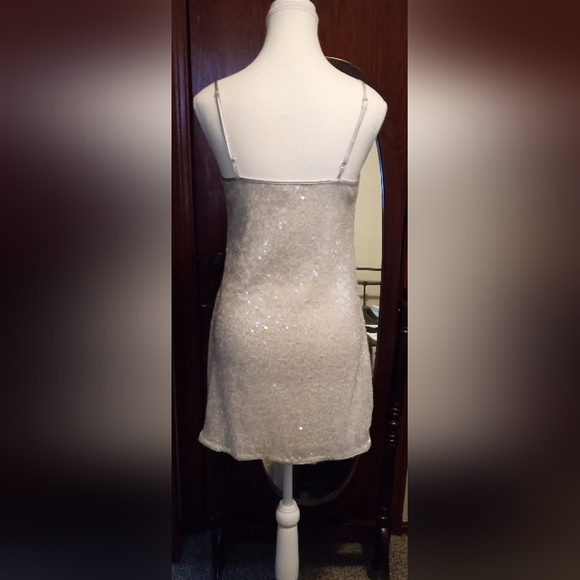 🌞Sequin Mini Dress ❤️ - Picture 4 of 11